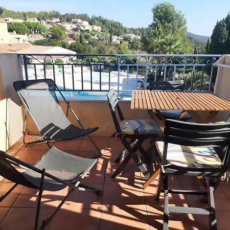 4 Pers 1 Terrasse Et Piscine רוקברון-סור-ארז'נס